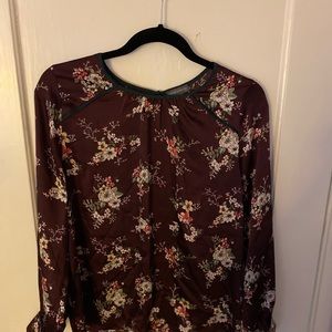 Vince Camuto dress blouse